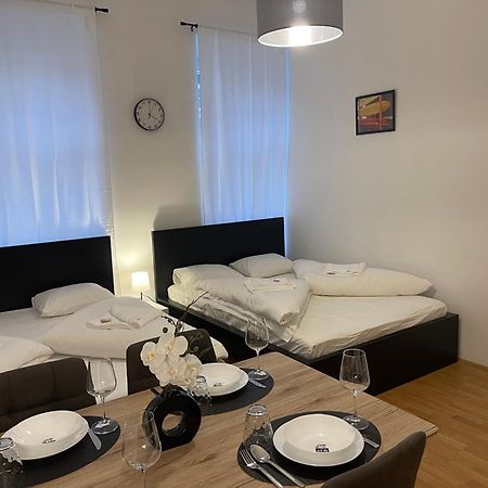 Cozy-5-Person Apartment In Vienna 5 외부 사진